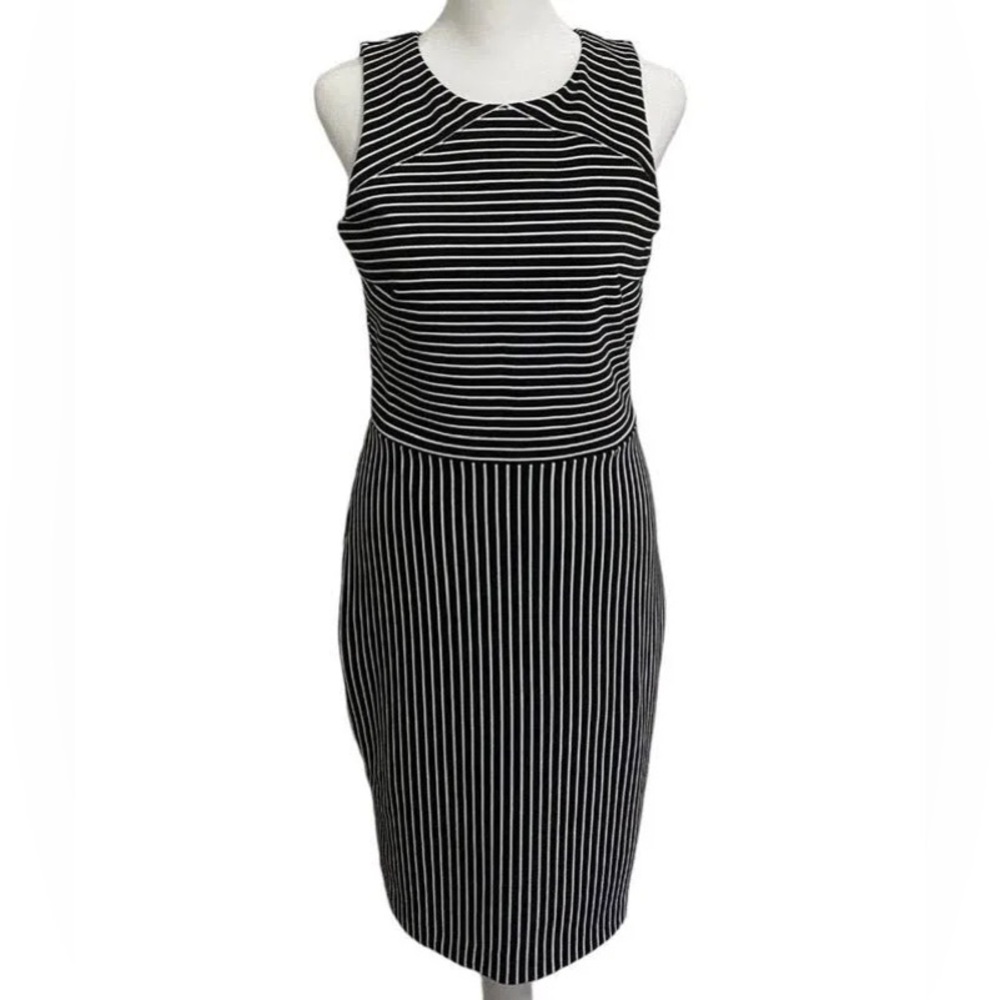 Banana republic factory sleeveless knit stripe sheath dress